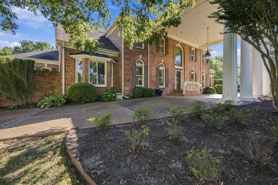 3670 CLASSIC DR, Memphis, TN 38125 - #2