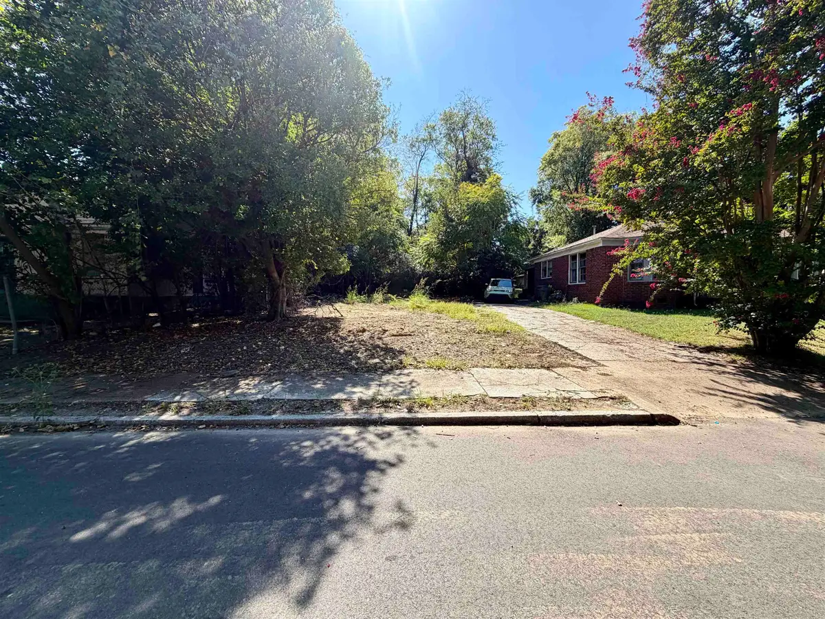 2425 FORREST AVE, Memphis, TN 38112 - #1