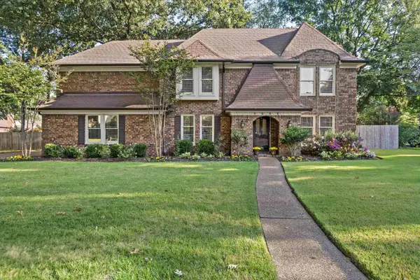 9008 LONGWOOD LN, Germantown, TN 38139