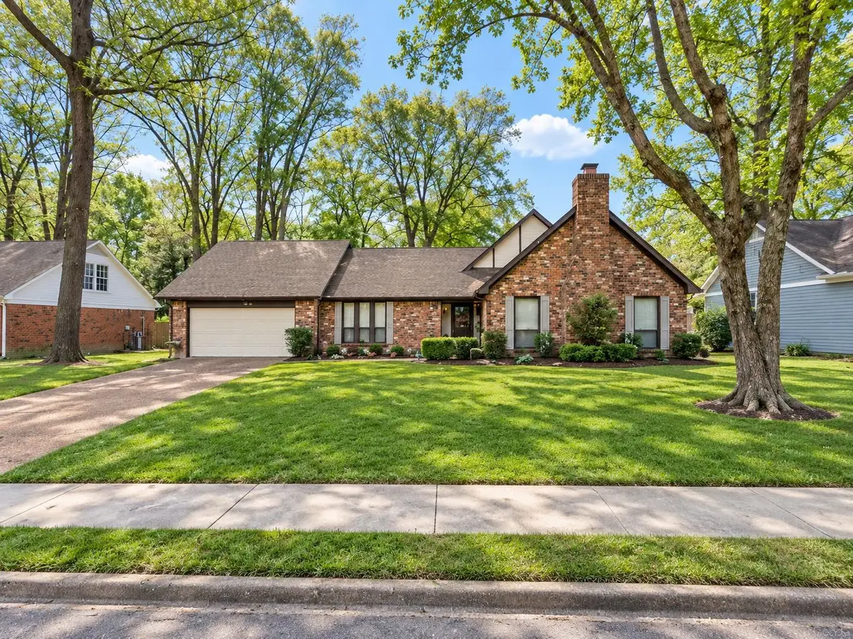 3059 EDGEWORTH LN, Memphis, TN 38119 - #1