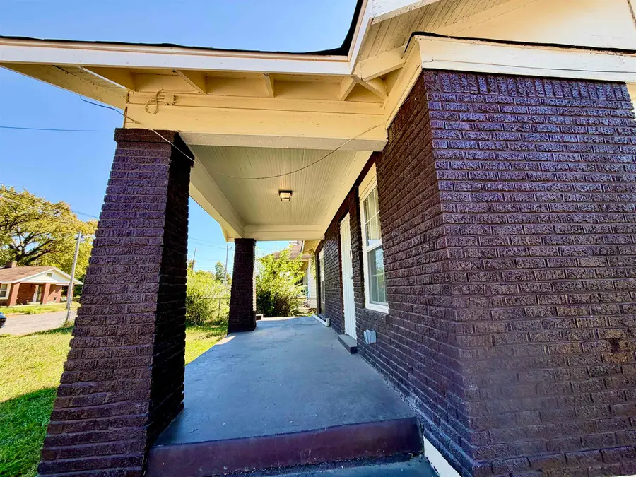 1427 S WILLETT ST, Memphis, TN 38106 - #2
