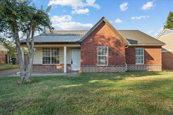 5870 HICKORY SHADOW LN, Memphis, TN 38141