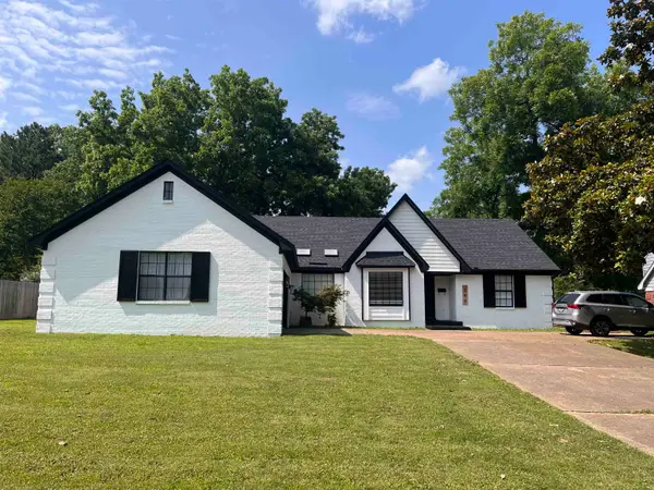 296 E POPLAR AVE, Collierville, TN 38017