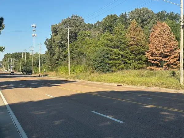 580 W SHELBY DR, Memphis, TN 38109
