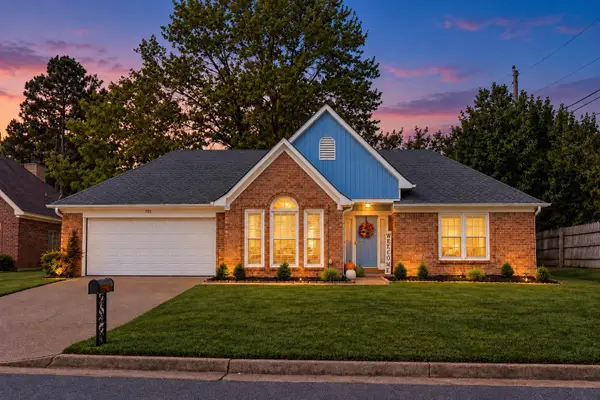 701 SUNSHINE DR, Memphis, TN 38018