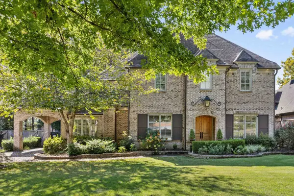 4829 NORMANDY LN, Memphis, TN 38117