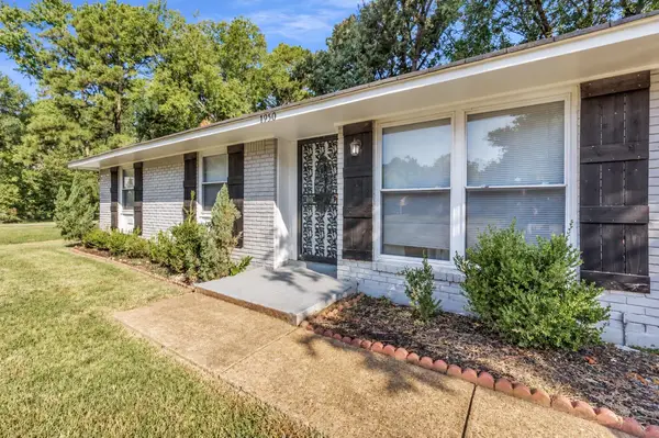 1950 VICTORIA AVE, Memphis, TN 38116