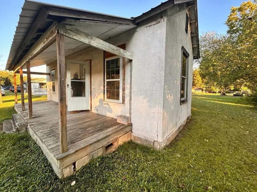 1809 CUMBERLAND AVE, South Pittsburg, TN 37380 - #2