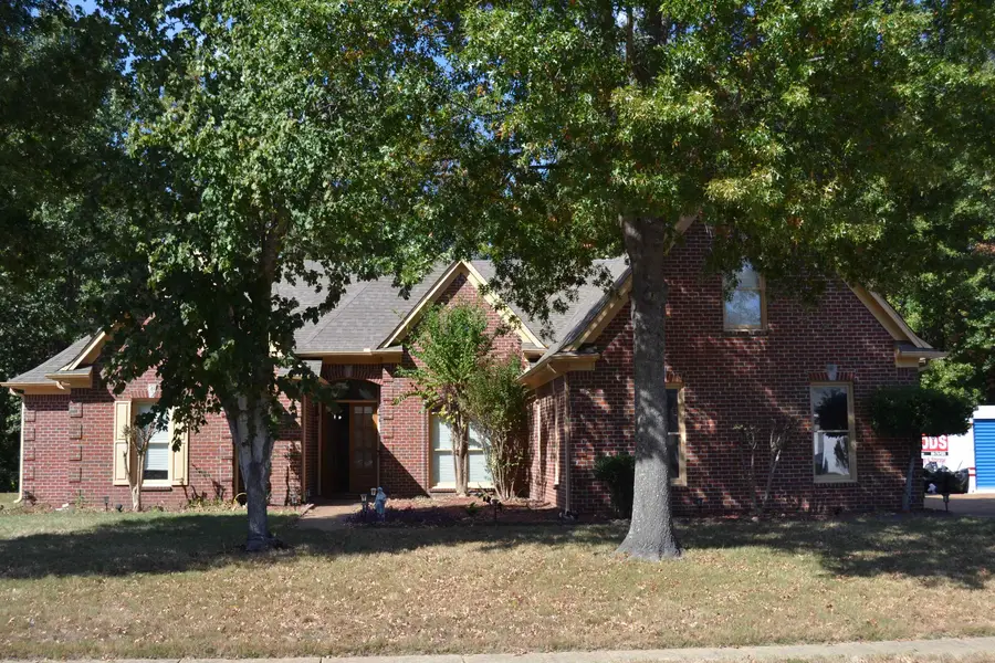 9160 HUNTINGTON OAK DR, Cordova, TN 38016 - #2