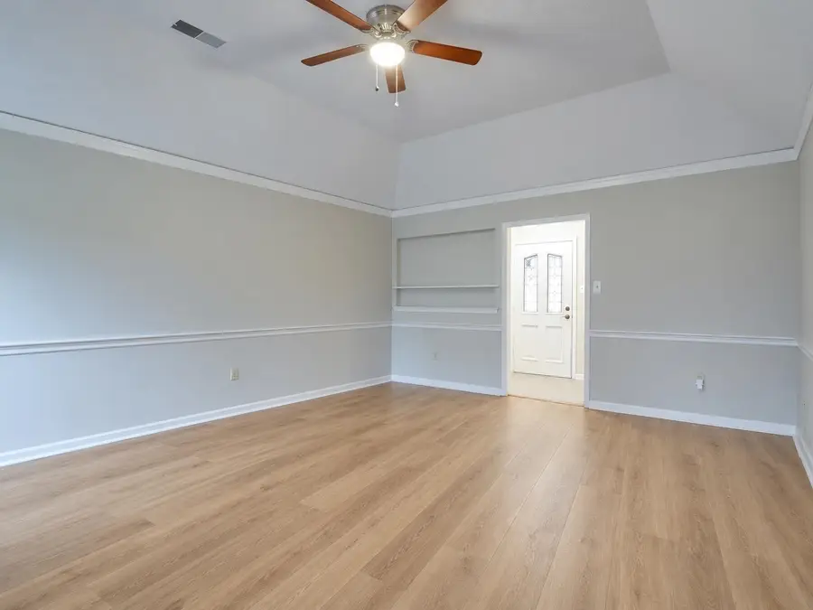4944 BARRINGTON CV, Memphis, TN 38125 - #2