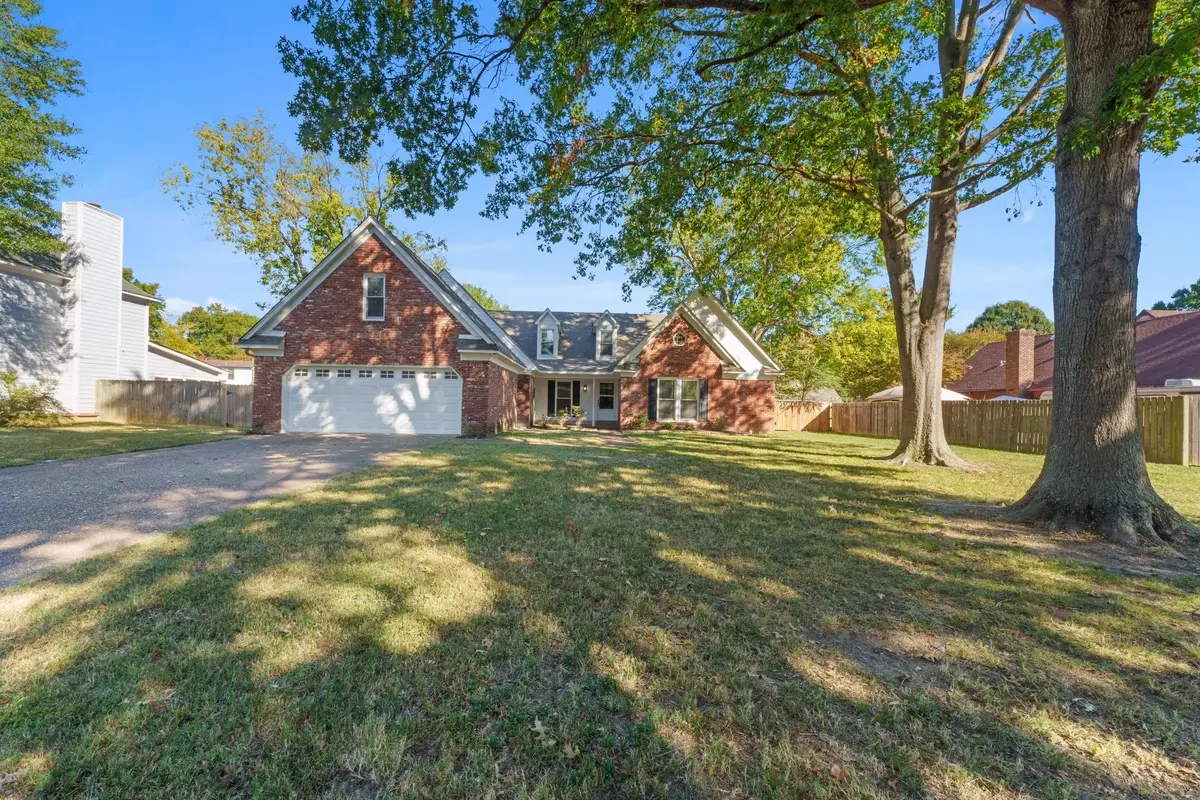 330 OAKLEIGH DR, Collierville, TN 38017 - #1