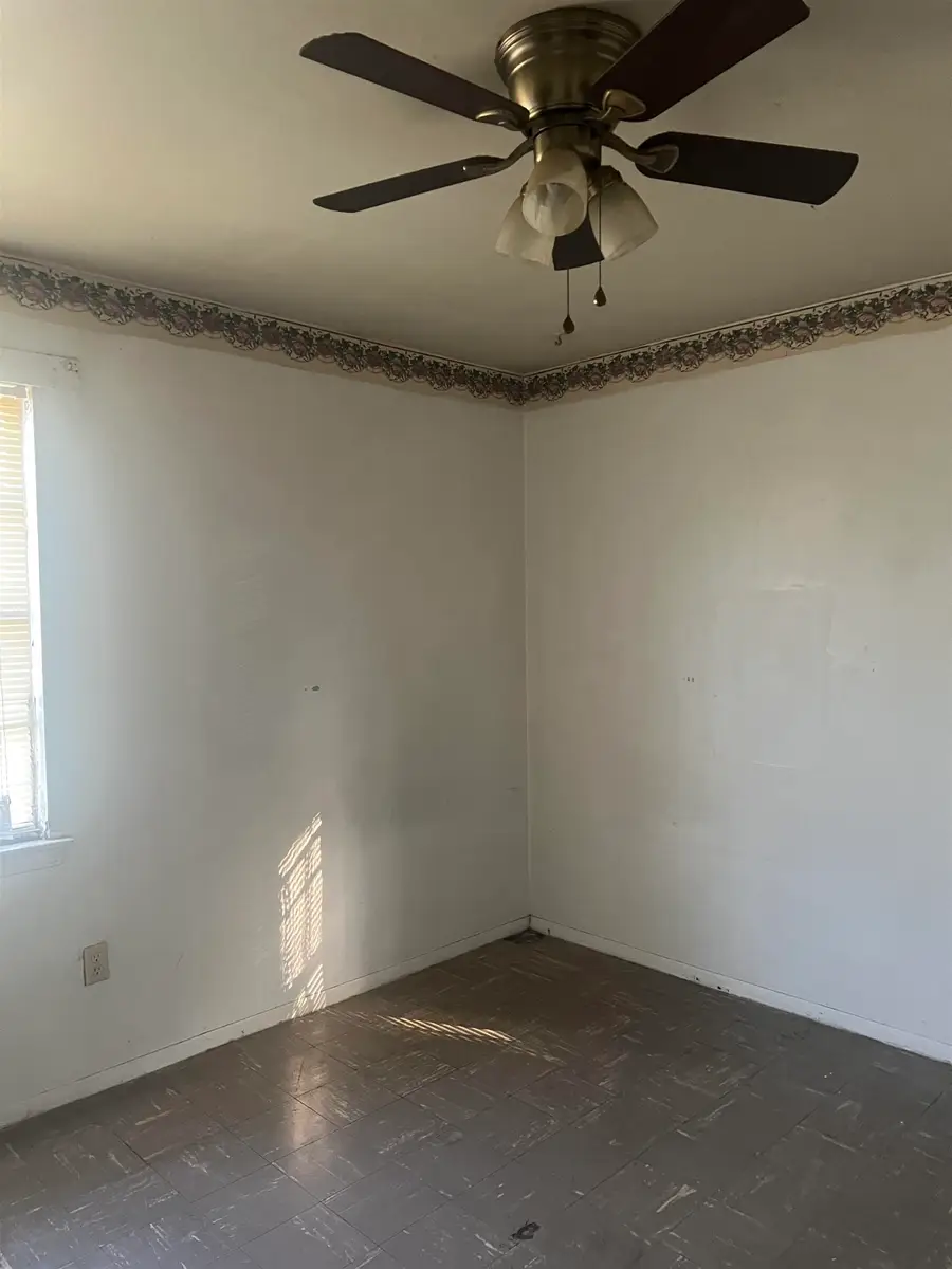 325 VOLUNTEER AVE, Memphis, TN 38109 - #3