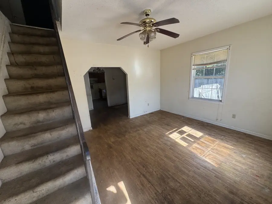 58 E PEEBLES RD, Memphis, TN 38109 - #2