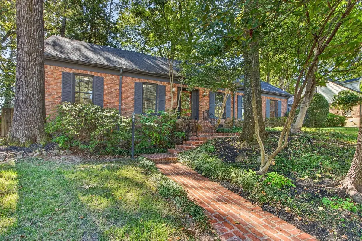 5185 MARY STARNES DR, Memphis, TN 38117 - #1