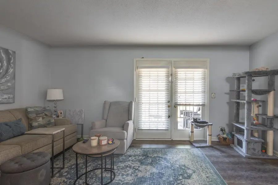 1208 MIDDLE CT #201, Memphis, TN 38119 - #3