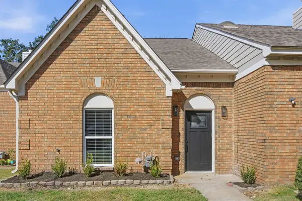 5856 RIDGEHILL DR, Memphis, TN 38141