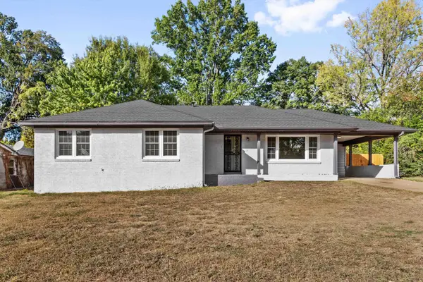 1332 E RAINES RD, Memphis, TN 38116