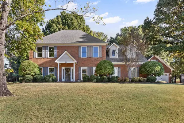 266 HOUND RIDGE CV, Collierville, TN 38017-2138