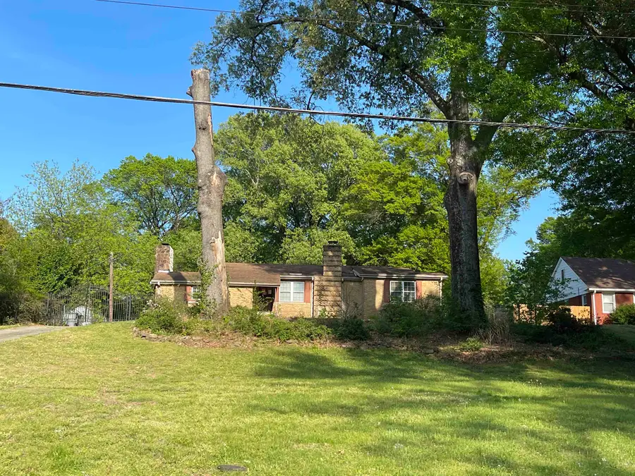 3330 LAKEVIEW RD, Memphis, TN 38116 - #2