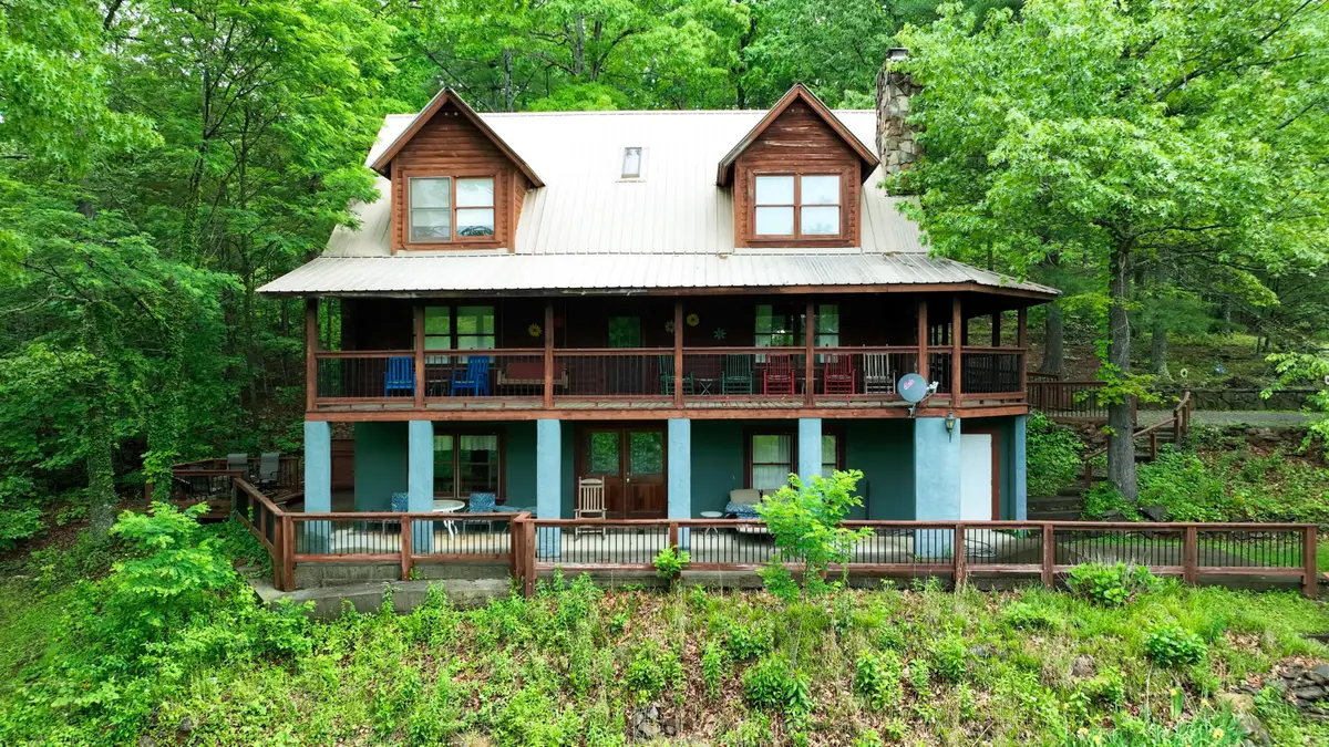 200 Peachtree Lane, Tellico Plains, TN 37385 - Image #1