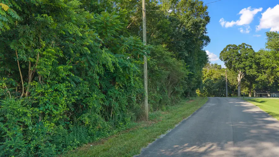 000 Kinzalow Circle, Sweetwater, TN 37874 - Image #2