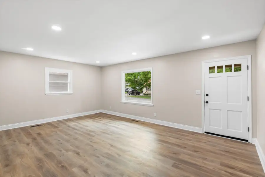 308 N Georgia Avenue, Etowah, TN 37331 - Image #3