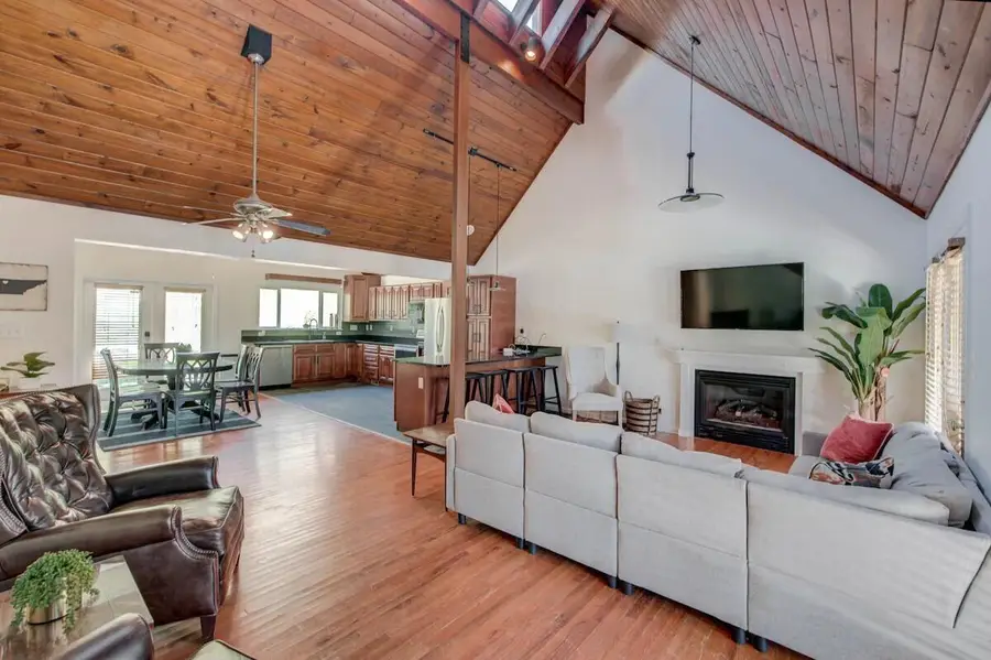 408 Lakecrest Drive, Harriman, TN 37748 - Image #3