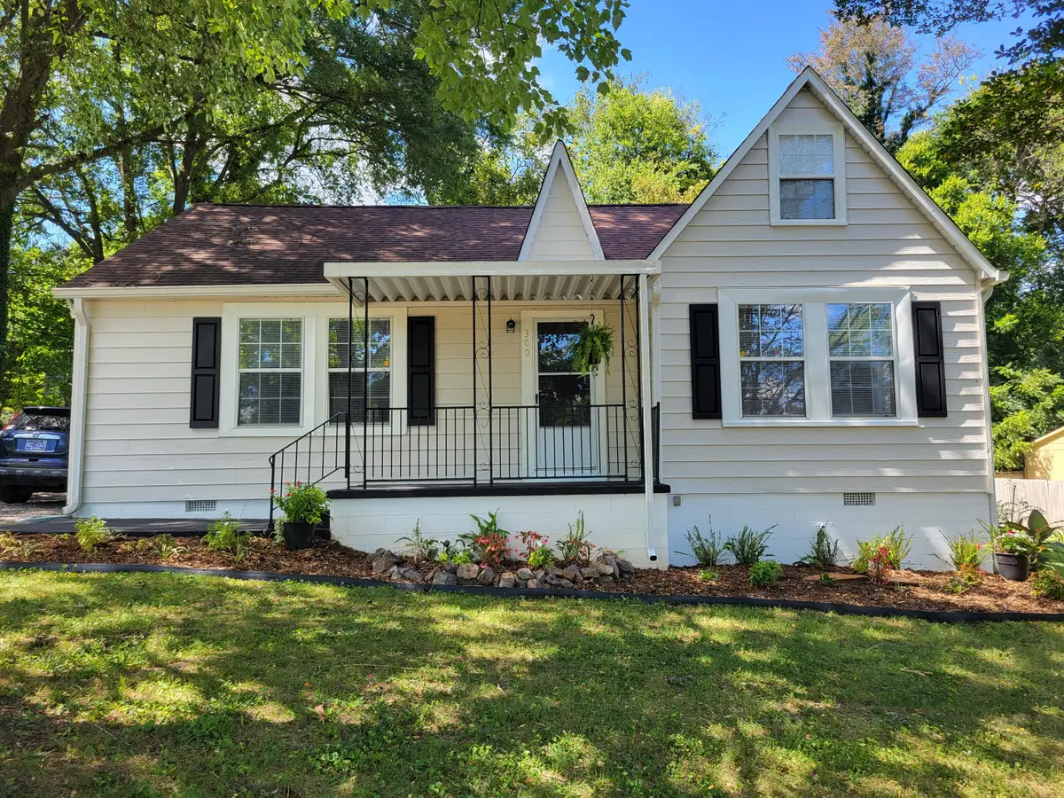 300 S Oak Street, Sweetwater, TN 37874 - #1