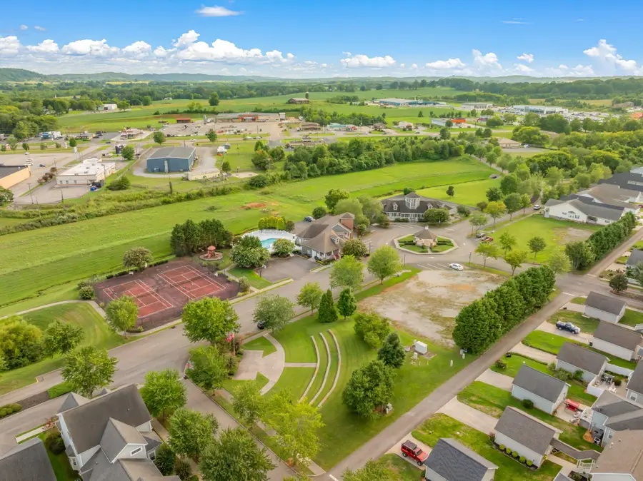 925 Stratford Avenue, Sweetwater, TN 37874 - Image #3