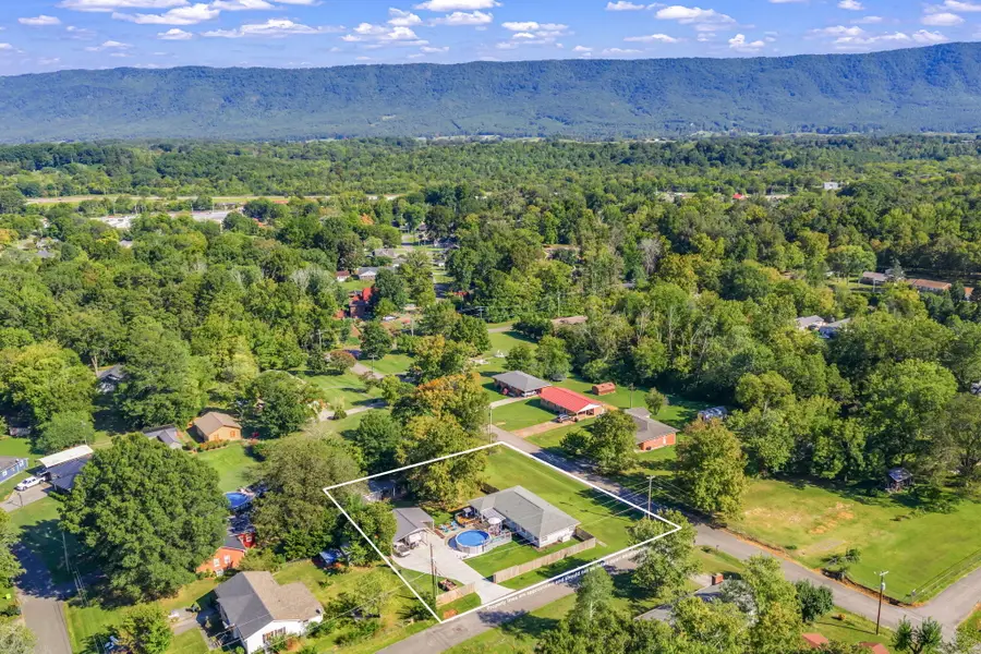 610 Bryant Street, Etowah, TN 37331 - Image #2