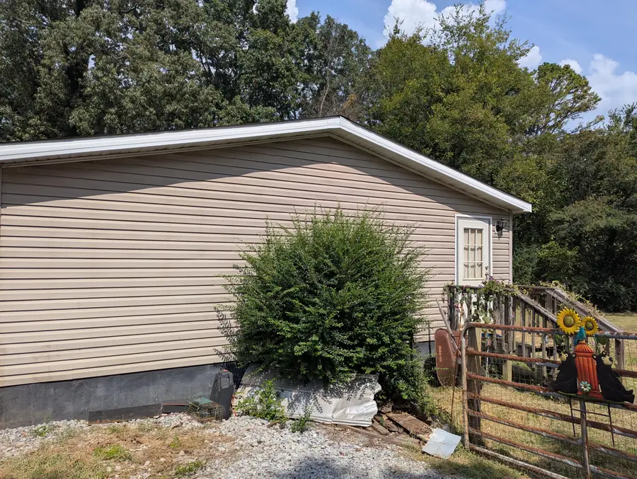 313 Burton Road, Sweetwater, TN 37874 - Image #2