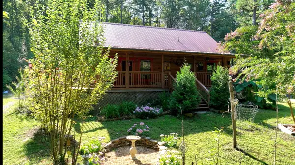 170 Robert Smith Road, Tellico Plains, TN 37385