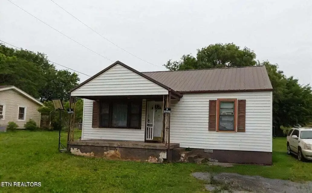 306 Warren Street, Athens, TN 37303 - Image #1