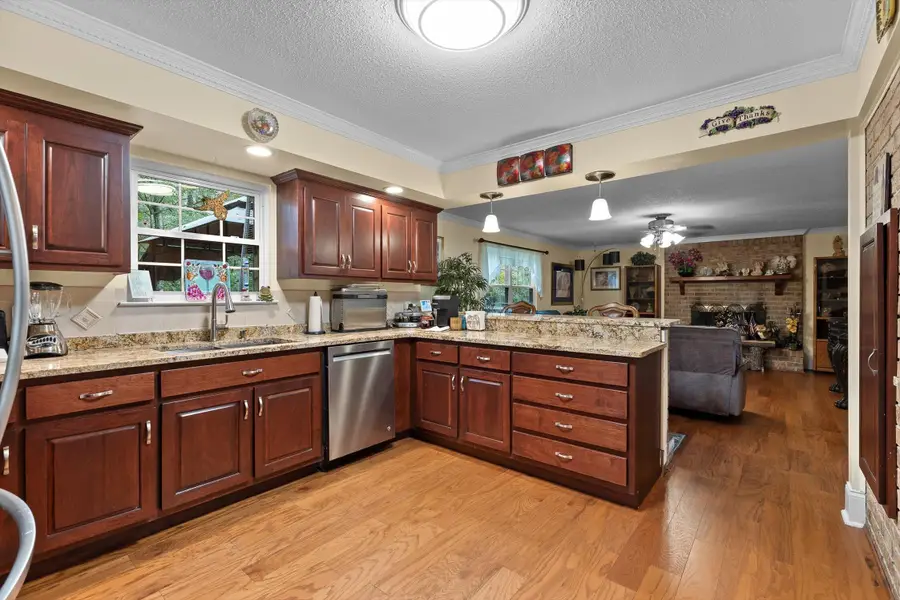 7825 Cove Ridge Drive, Hixson, TN 37343 - Image #2