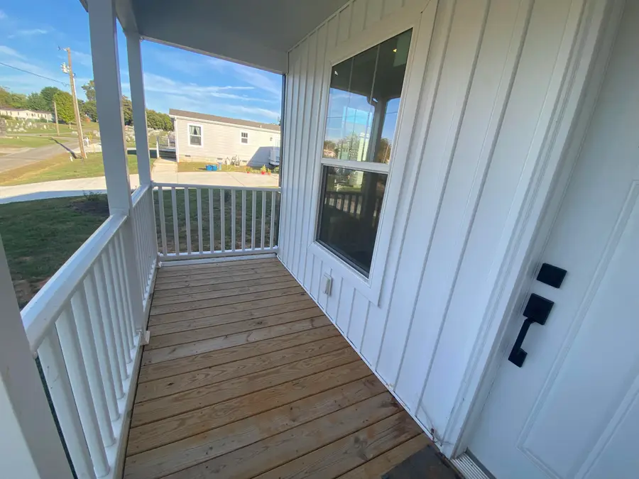 169 Dode Street, Sweetwater, TN 37874 - Image #2