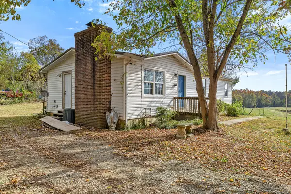 353 County Road 64, Riceville, TN 37370