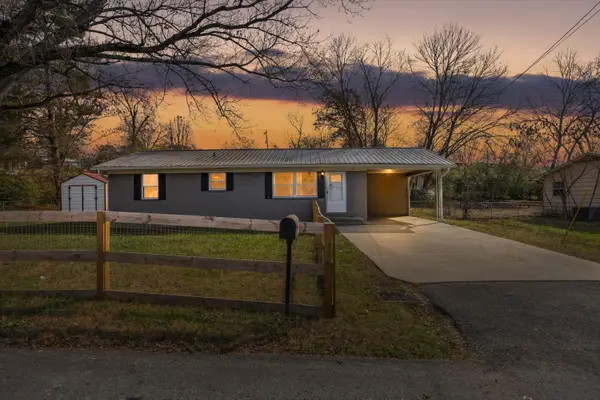 2801 Midfield Circle Se, Cleveland, TN 37323