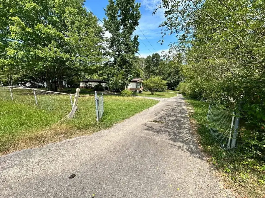 489 Meadowlark Drive, Ringgold, GA 30736 - Image #2