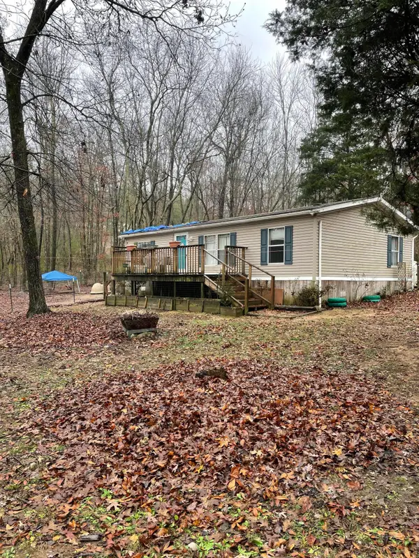 122 Haddock Lane, Benton, TN 37307