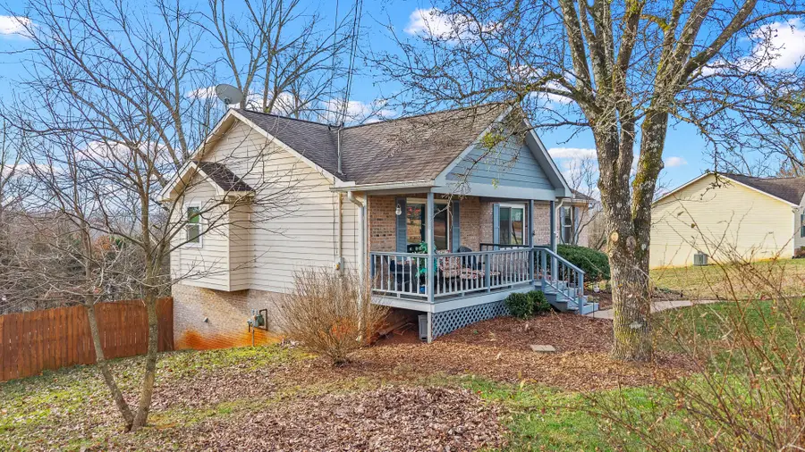 150 Ridgebark Lane, Lenoir City, TN 37772 - Image #3