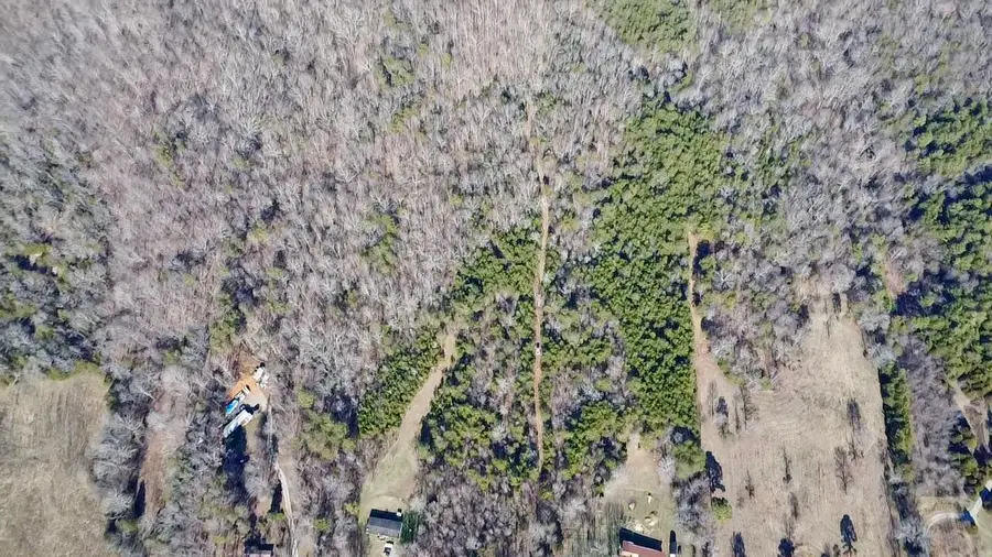 537 Cates Lane Ne, Charleston, TN 37310 - Image #2