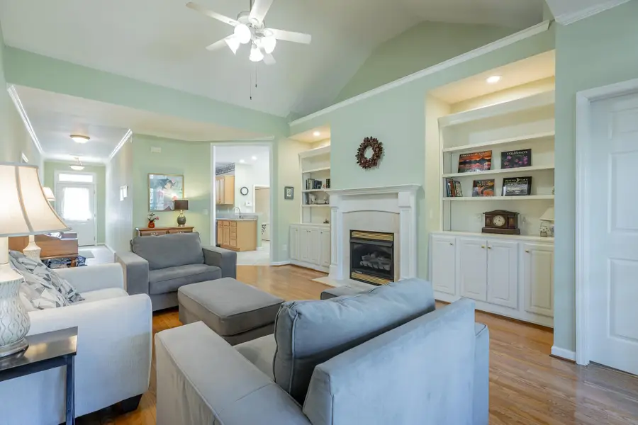 6239 Amber Brook Drive, Hixson, TN 37343 - #2