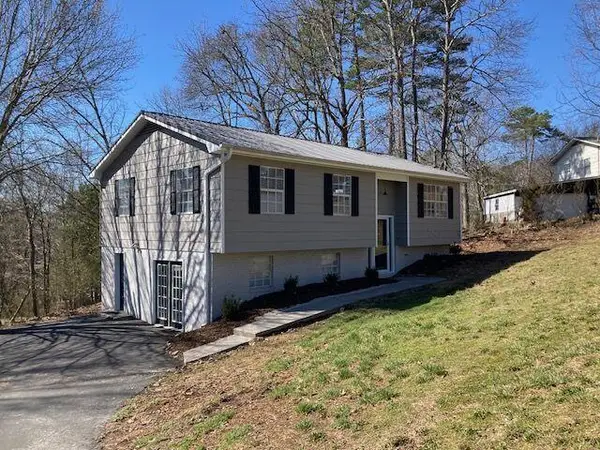 2068 Charlotte Drive Ne, Cleveland, TN 37323