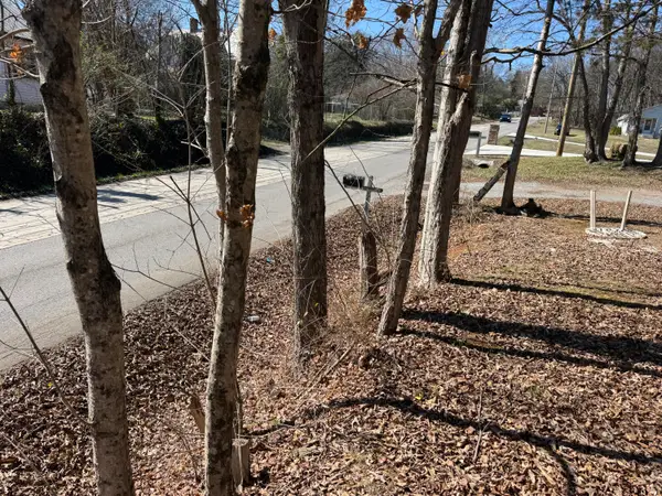 116 Cass Street Ne, Charleston, TN 37310