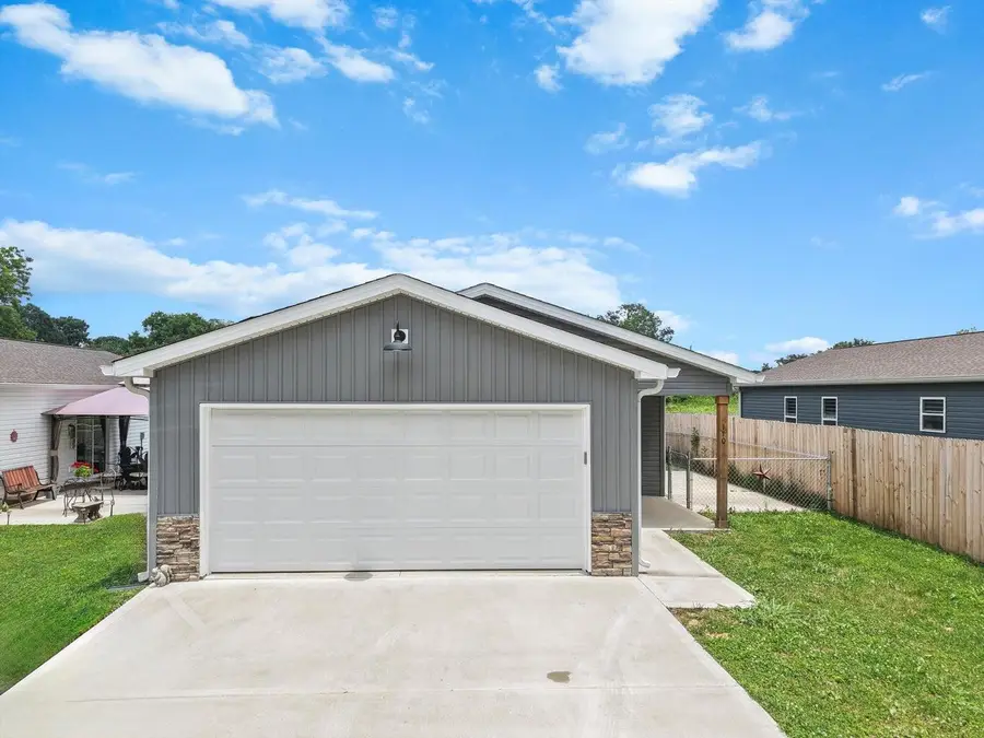 110 Cleveland Avenue, Pikeville, TN 37367 - #2