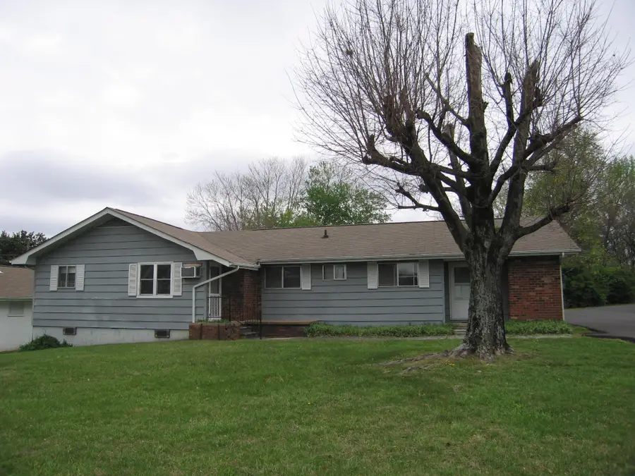 2530-2560 NE N. Ocoee Street Ne, Cleveland, TN 37312 - #2