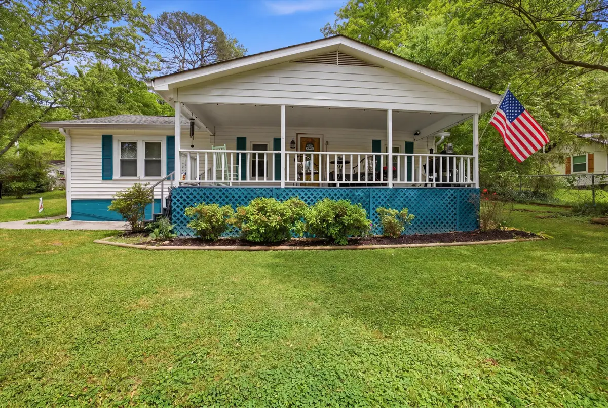 309 W Schmitt Road, Rossville, GA 30741 - #1