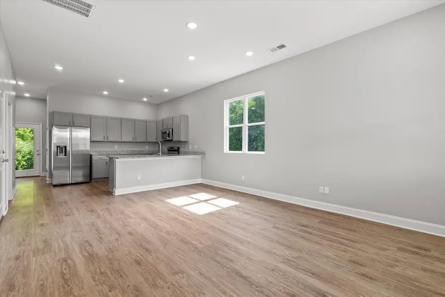 5377 Lynnland Terrace, Chattanooga, TN 37411 - #2