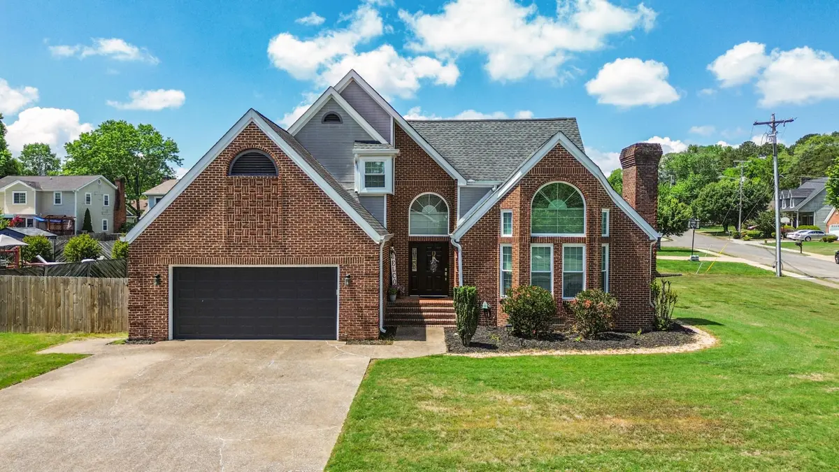215 Hunters Run Circle Nw, Cleveland, TN 37312 - #1