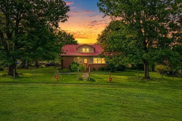 1245 Paint Rock Valley Road, Philadelphia, TN 37846
